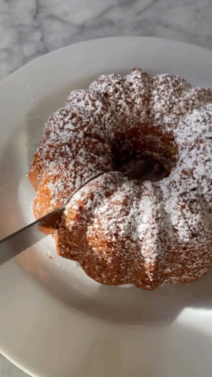Pistachio Orange Cake, from the reel